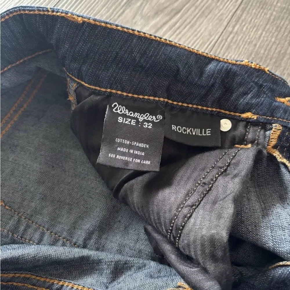 Wrangler Rockville Dark Indigo Jeans with Contrast Stitching - Picture 4 of 4